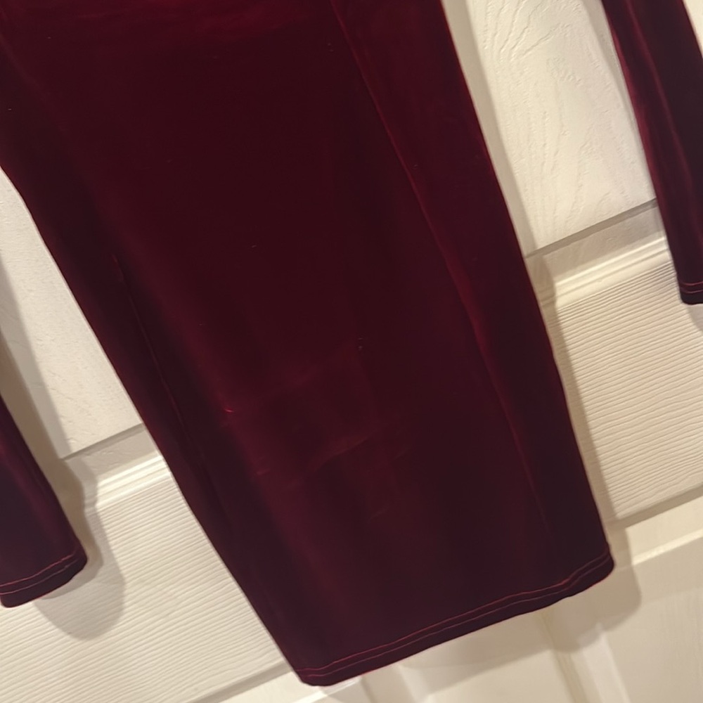 Oh Polly NWT velvet Bodycon mini dress, size 2 - Picture 5 of 7